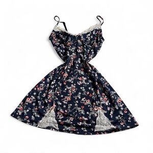 Floral Lace Trim Nightgown